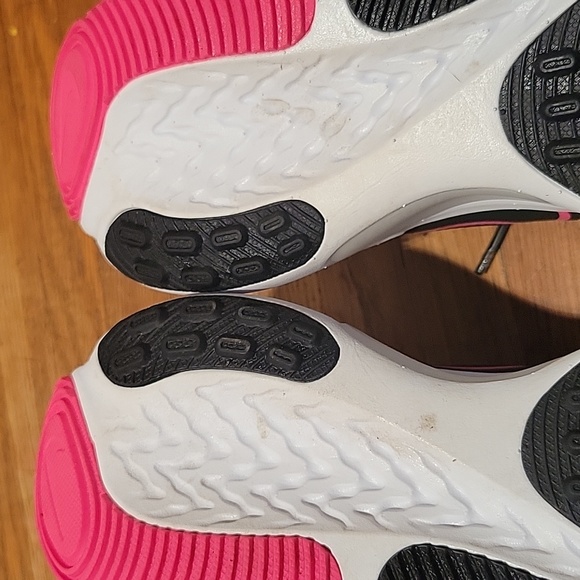 Nike Miler React, Women's 8.5, Black - Picture 5 of 7